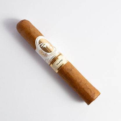 La Aurora - Cazadores Claro Robusto